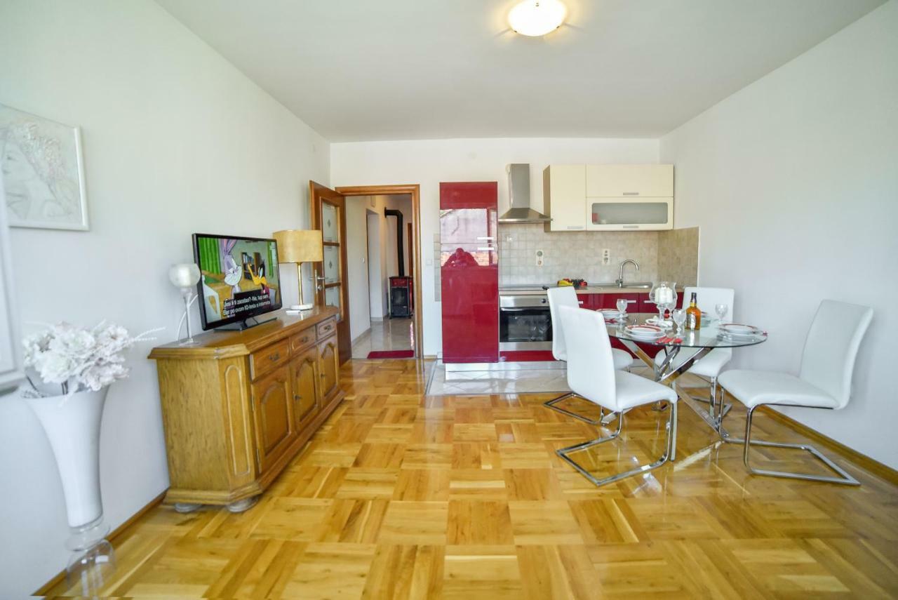 Apartment Ines ซินย์ ภายนอก รูปภาพ